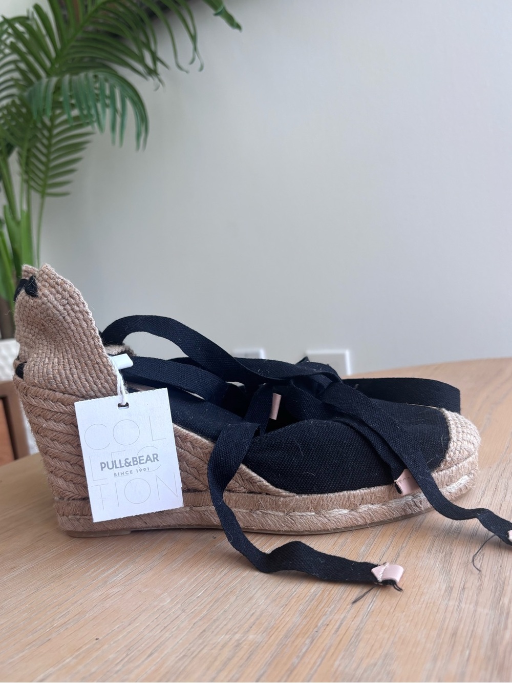 Pull&Bear Black Canvas Espadrille Wedge Sandals with Tan Jute Heel - Brand new!